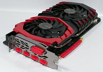 MSI GeForce GTX 1070 GAMING Z 8G. 外観1。